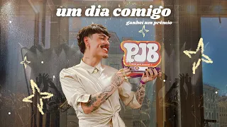 UM DIA COMIGO