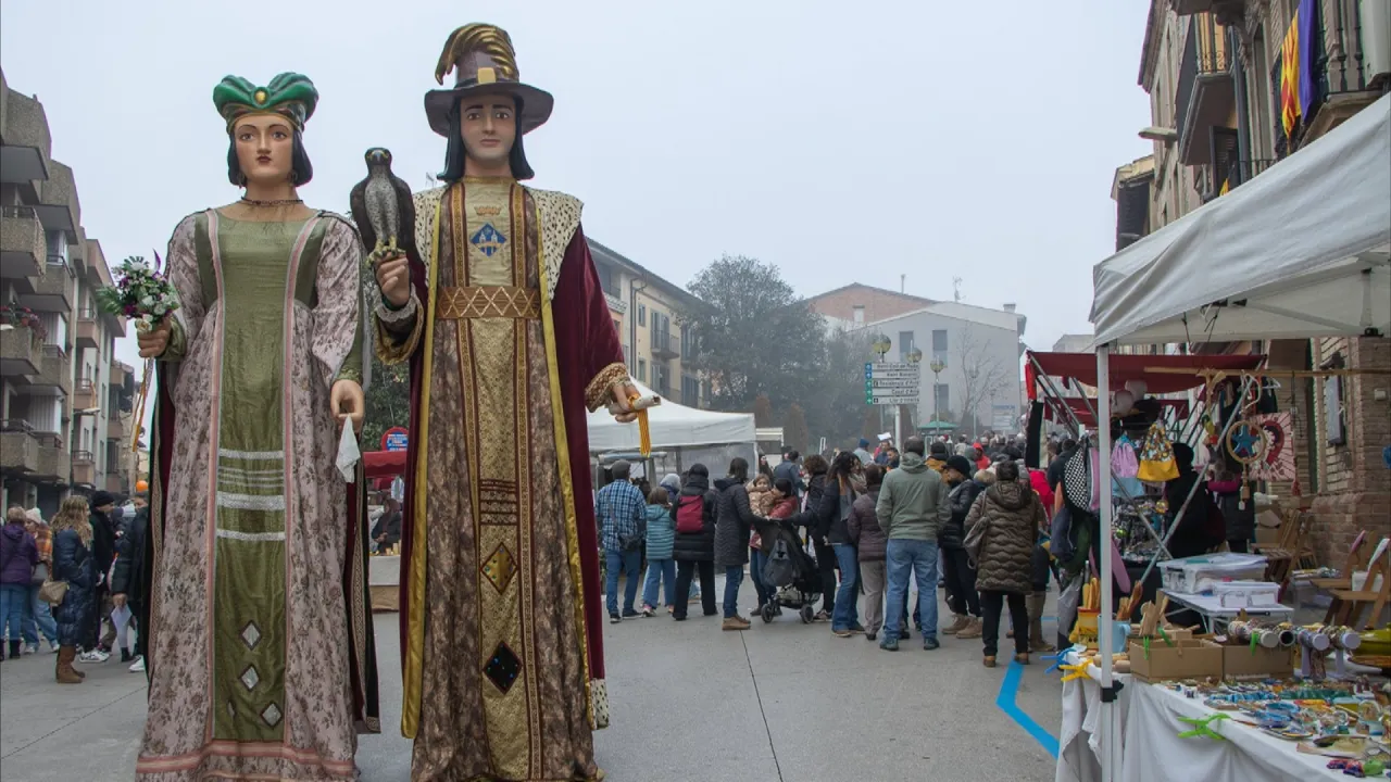 Roda de Ter viu una concorreguda 15a Fira de Pont a Pont