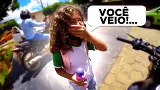 BUSQUEI MINHA SOBRINHA NO COLÉGIO DE HORNET