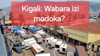 Kigali, Nyarugenge igendwa n'abifite.  Ureba imodoka nyinshi ugakeka ko buri wese atanze iye bwite! 