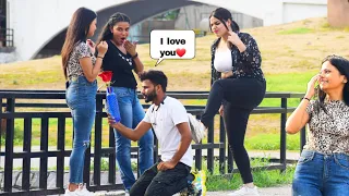 Prank करते समय आई गर्लफ्रेंड फिर जो हुआ