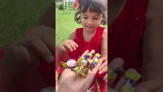 Cute baby￼ ko lolipop candy chij dilayi 🍭🍬 #shorts #viral #trending #viralshorts