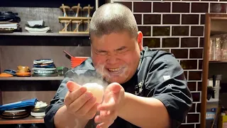 世界一のおにぎり職人「おにぎり太郎」さんが握る究極の塩おにぎりは口の中でとろける唯一無二の逸品🍙