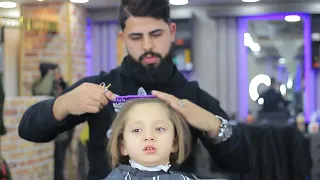 لن تصدق كيف اصبح شكل هذا الطفل بعد الحلاقة