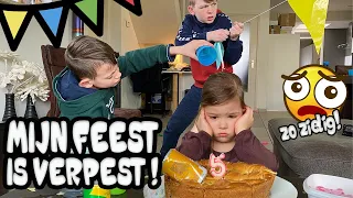 TOP 10 SOORTEN KINDEREN OP EEN VERJAARDAG ! - De Bakkertjes #525