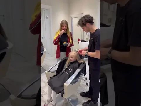 Дочка покрасила волосы😨 видео уже на ютуб канале Victoria Portfolio💕