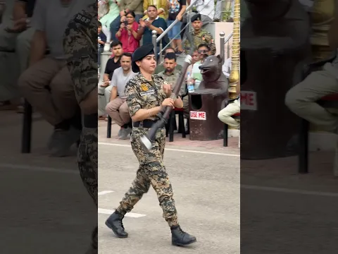 मैं भारत की बेटी हूं, झुकना नहीं जानती।🔥#beti #girl #bsf #shorts #shortvideo #republicday #15august