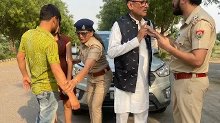 पुलिसकर्मियों ने ड्यूटी के दौरान मंत्री जी की भीं नहीं सुनी, police on duty fight with mp mla
