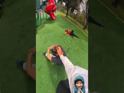 Aku ambil topinya ah