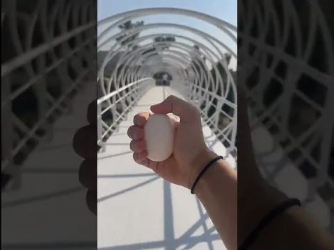 طكيت بيضة براس عبودي كريم بل جامعه وصار كله زفر🤣🤣غيم علي