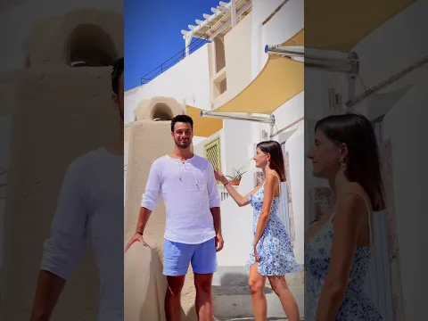 Santorini Couple Photoshoot in Oia | DM @elitesminati for booking Photoshoot in Oia Santorini