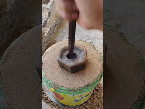صهر المعادن صب علي الرمال صناعات