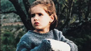 The girl prayed to God for her mother's resurrection.#viralmovie