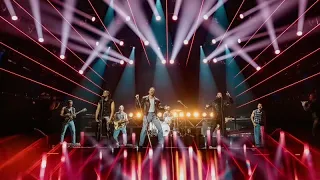 Tauren Wells – Take It All Back (feat. Skillet & Davies.) (Live)