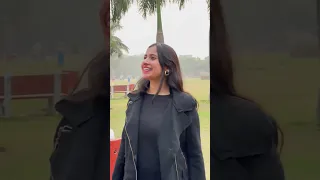 लड़की ने लिये kiss करने के 20 लाख 😱