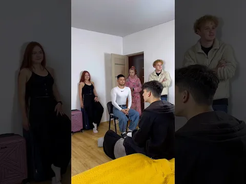 Mom is watching🤣👀