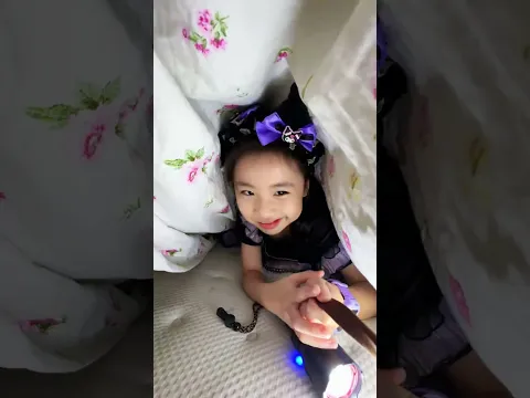 小路飞这是吃了一只大蟑螂？
