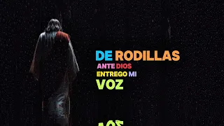 "DE RODILLAS ANTE DIOS"