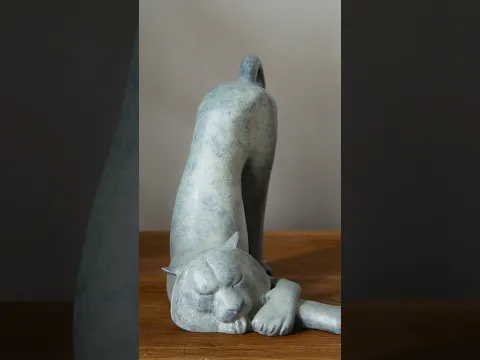 Artistic Stretching Sleepy Leopard Sculpture Brass Ornament for Tabletop Home Bookshelf Decoration