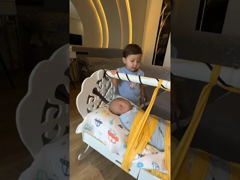 Вот каково быть средним ребенком😂❤️