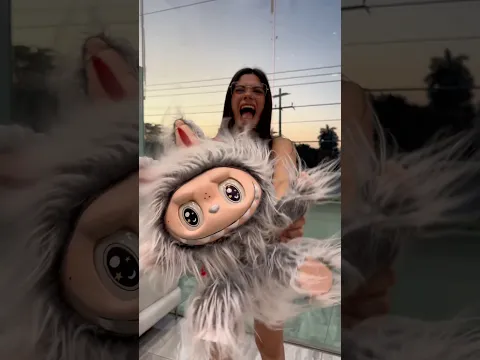 Broma del labubu endemoniado