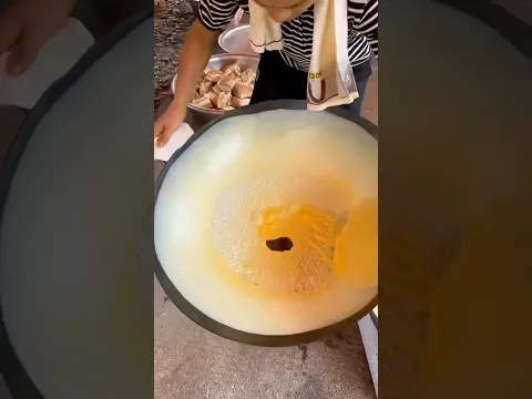 How to make a big omelette easily #shortsvideo