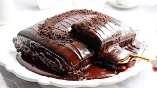 Chocolate Cake. Perfect for Sundays, deeply Chocolatey and incredibly Moist .