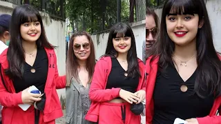 Mahima Choudhary's Daughter Aryana looks Stunning talking to media who is the New Face of Bollywood