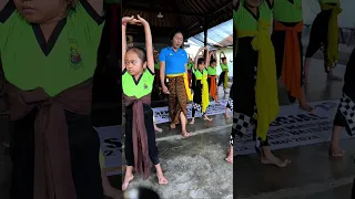 SANGGAR PRADNYA SWARI sedang live sekarang!