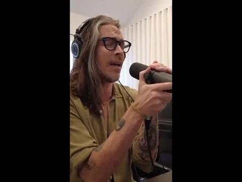 There's something about the look in your eyes... #echo #morningview #brandonboyd #shorts