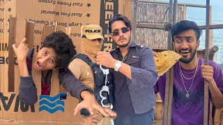Surviving 24 Hour in CardBoard vs Real Prison 