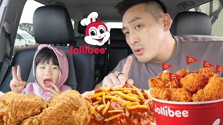 JOLLIBEE CAR MUKBANG!! Chicken Joy + Filipino Spaghetti