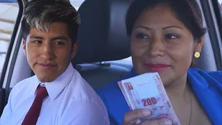 Se metió con la amiga de su mamá para pagar su universidad