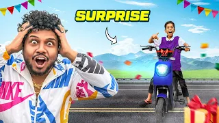 Chiku Ki Electric Scooty 😍 Surprise