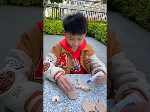 ¡Lucas creó un increíble pato de madera que camina para Elena!😍🔥#shorts