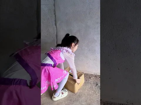 老六与小女侠的友谊太感人了！唐老六打工给小女侠买糖葫芦!#斗罗大陆 #唐老六 #神奇女侠
