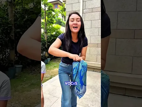 🌬️🎒 A cadeirinha inflável mágica saiu da bolsa! 😍💺✨