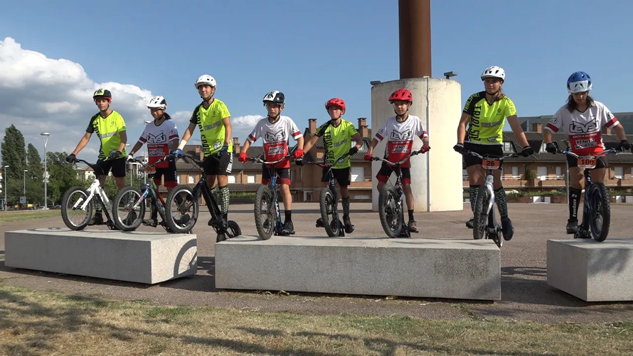 Vuit esportistes vinculats a Osona participen als Jocs Mundials de Joventut de Bicitrial