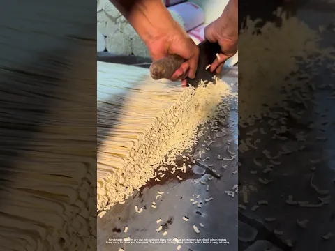 "Extremely stress-relieving dry noodle cutting"
