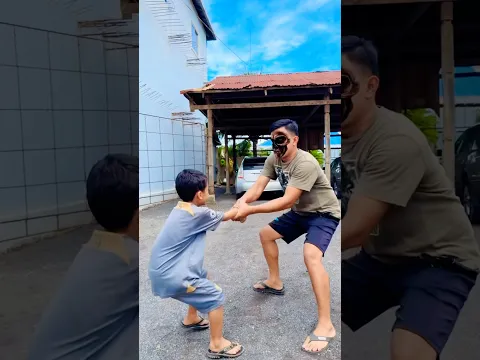 Omg, look at the little boy, meeting scary times.#scary #ghost#shorts #shortvideo