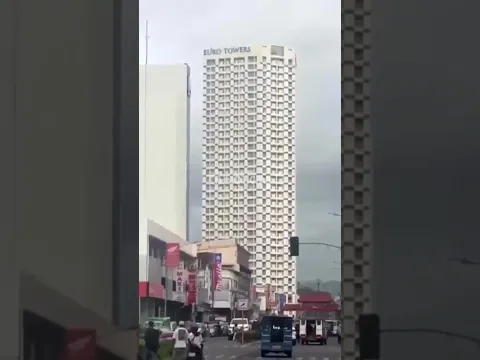 Edificio de 36 pisos se balanceó durante el terremoto en Filipinas | #CHVNoticias