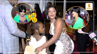 Emue par la surprise de son mari et son staff, Clara quitte sa soirée en pleurs