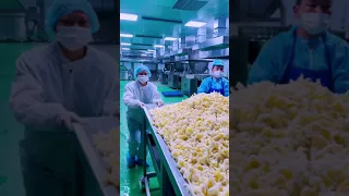 Cùng xem qua quy trình sản xuất chân gà của Ăn cùng bà Tuyết