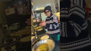 jaane ki hai tyari par kaam pada hai bhari