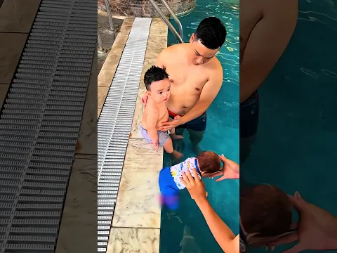 Dad Teaches Son to Swim ❤️🌊 #shorts