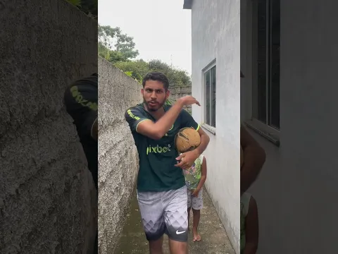 Quem tem irmão mais novo? #shorts #imaos #youtubeshorts #shorts #curiosidades #comedia