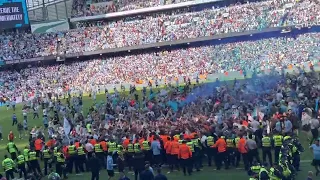 Man city vs Chelsea Pitch invasion 🤯🔵🔵
