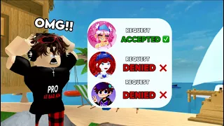 Adding MM2 YOUTUBERS!!! (SOMEONE ACCEPTED) 😱