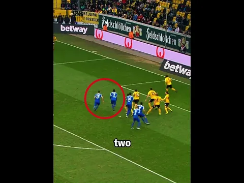 This Corner Trick Should Be Illegal 🤯⚽