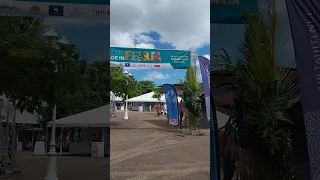 TAHITI .. J'ai filmé cet après-midi à Papeete, "PEPENA", qui chante un "Chef-d'Oeuvre" de Chanson !.